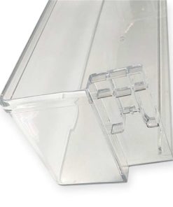 Jääkaapin ovihyllyn kiinnityskoukku lähikuvassa